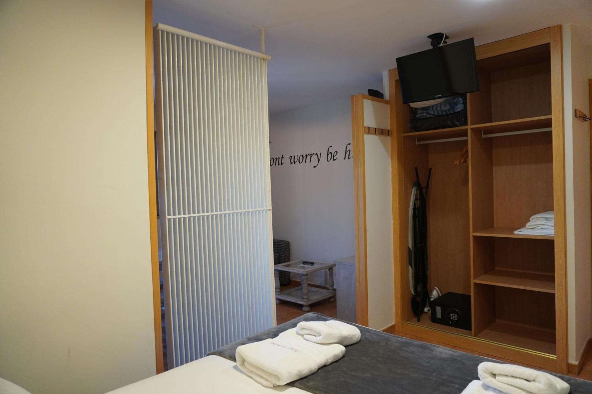 Apartamentos Casa Domenc Aren Extérieur photo